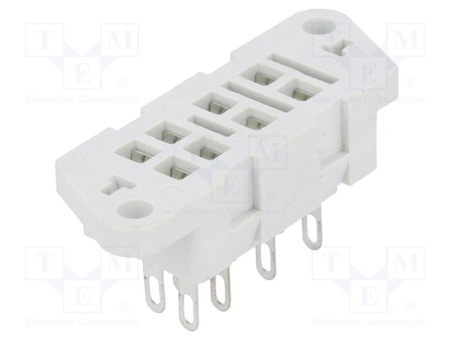 Socket; PIN: 8; 5A; 250VAC; Mounting: on panel; Leads: for soldering