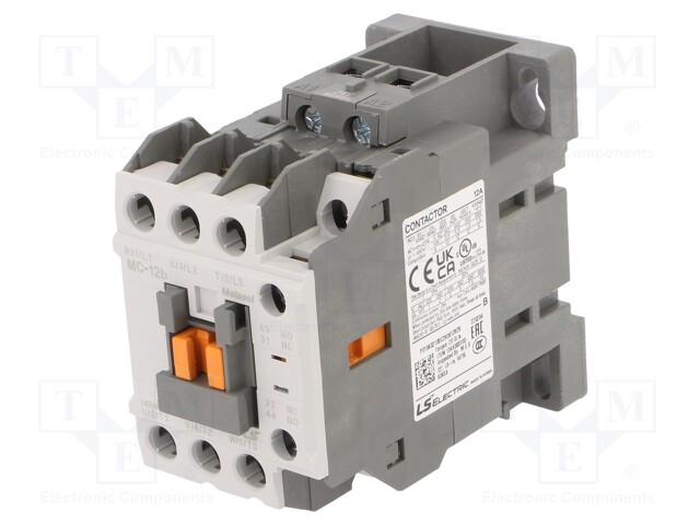 Contactor: 3-pole; NO x3; Auxiliary contacts: NO + NC; 24VAC; 12A