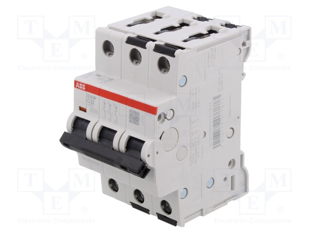 Circuit breaker; 415VAC; 32A; for DIN rail mounting; Charact: C