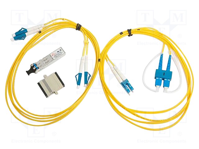 Set of cables and adapters